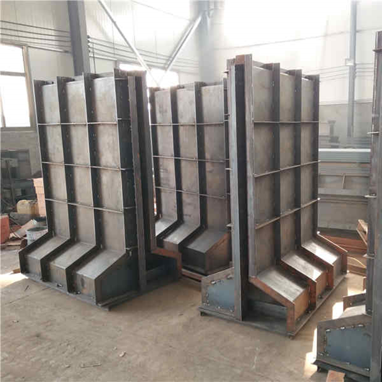 1693368104643818.jpg 挡土墙模具3.jpg